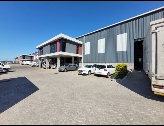 494M² WAREHOUSE TO LET IN STIKLAND INDUSTRIAL